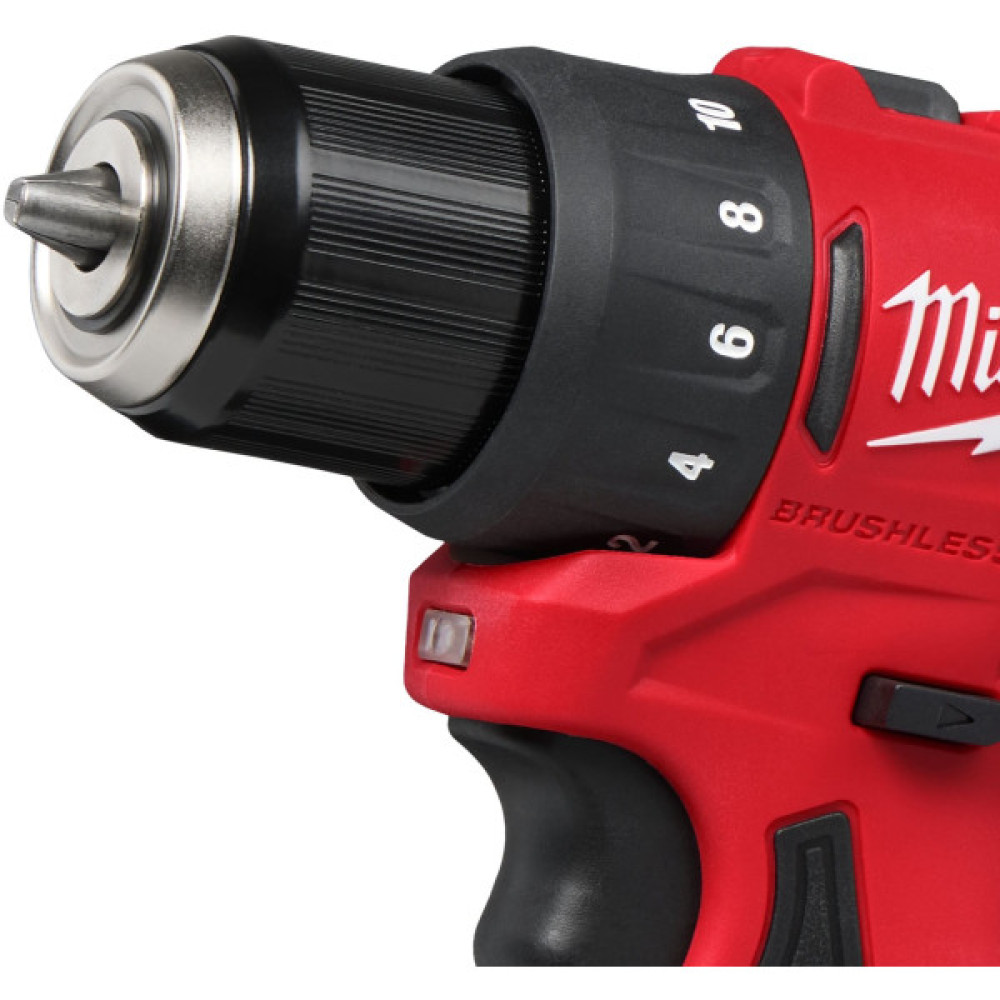 Шурупокрут-дриль акумуляторний Milwaukee M12 BLDDRC-202C 12В 2х2А·год 40Нм 0-550-1700об/хв ЗП C12C кейс 1.2кг