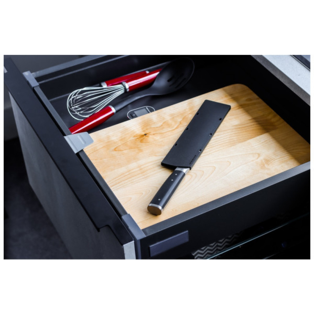 Кухонний ніж KitchenAid Coreline Сантоку з захисним чохлом для леза, 18 см (KOG7IKSSOHOBA) Кухонний ніж KitchenAid Coreline Сантоку з захисним чохлом для леза, 18 см (KOG7IKSSOHOBA)