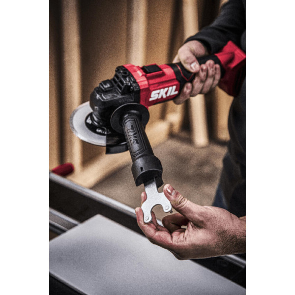 Шліфмашина кутова акумуляторна SKIL 3923 CA 20В 10000об/хв плав. пуск 125мм 1.63кг без АКБ та ЗП