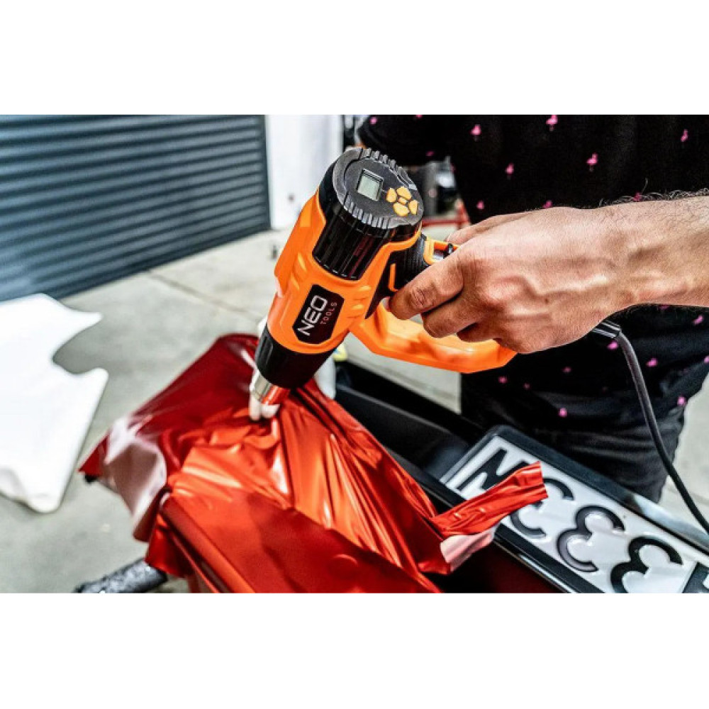 Фен будівельний Neo Tools 2000Вт 70-600°C 300/500л·хв 0.77кг