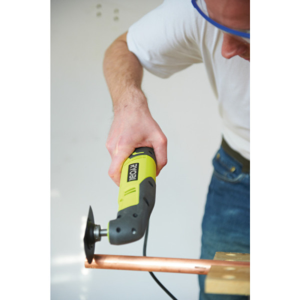 Багатофункціональний інструмент мережевий реноватор Ryobi RMT200-S 200Вт 10000-20000об·хв кут коливань 3° 1.6кг