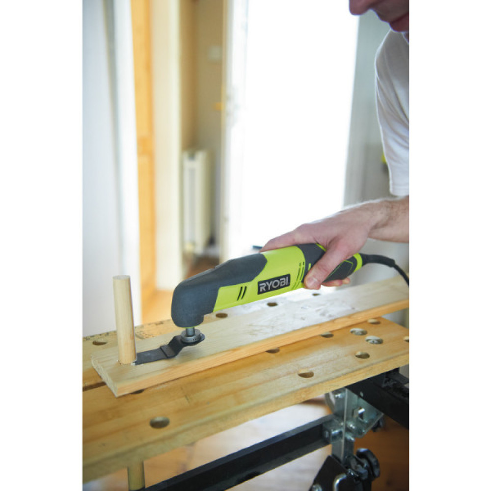 Багатофункціональний інструмент мережевий реноватор Ryobi RMT200-S 200Вт 10000-20000об·хв кут коливань 3° 1.6кг