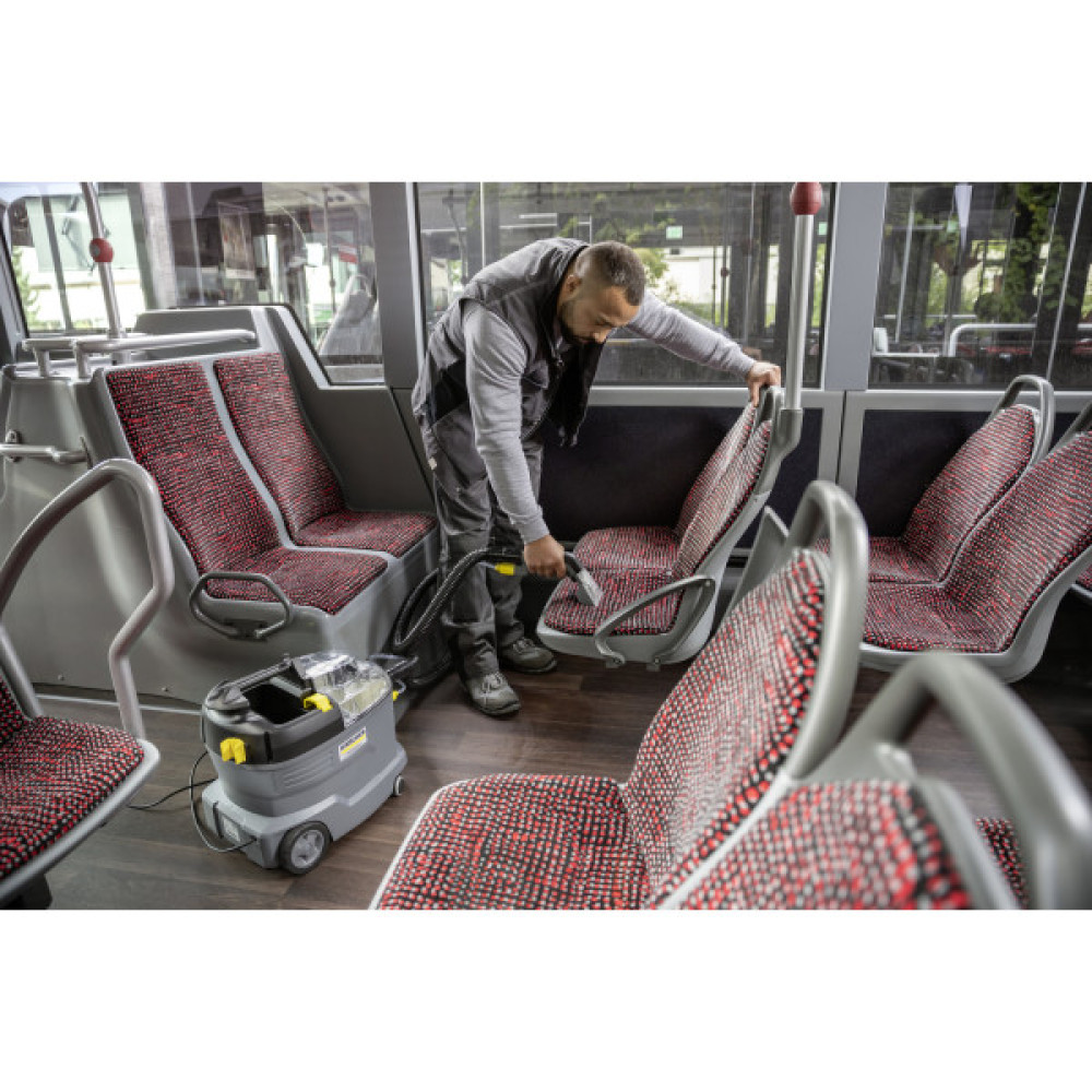 Пилосос професійний миючий Karcher Puzzi 8/1 1200Вт 270мБар контейнер 8/7л 8.6кг