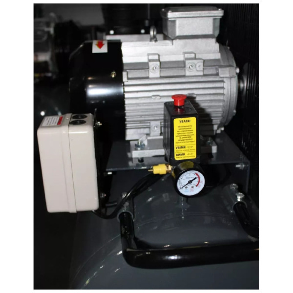 Компресор GTM 380V, 760/600л/хв 4кВт 10бар, ресівер 200л (KCH2090-200L)