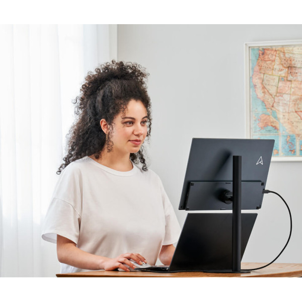 Монітор портативний Asus 17.3" ZenScreen MB17AHG HDMI, 2xUSB-C, Audio, IPS, 144Hz, sRGB 100%, AdaptiveSync, Cover