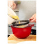 Сито KitchenAid Coreline 18 см червоний (KAG161OHERE) Сито KitchenAid Coreline 18 см червоний (KAG161OHERE)