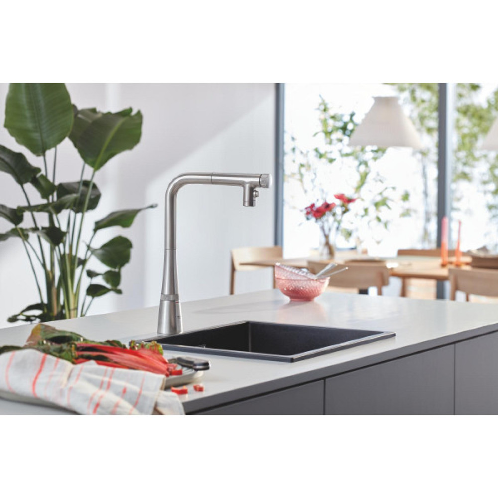 Змішувач для кухні Grohe Scala, довж.виливу - 200мм, поворотний, витяжний, вентиль + кнопка, супер сталь