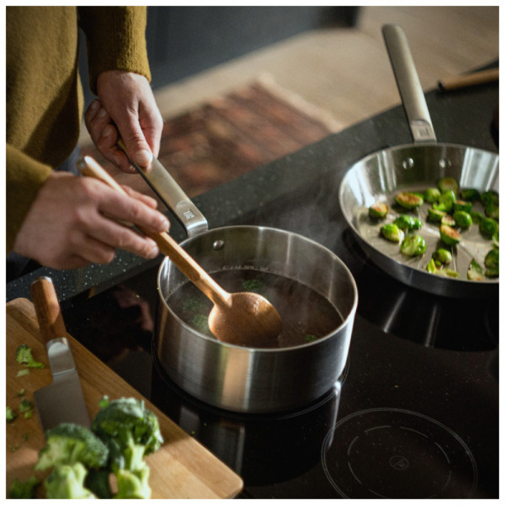 Ківш Fiskars Norden без покриття 2,5 л (1067638)