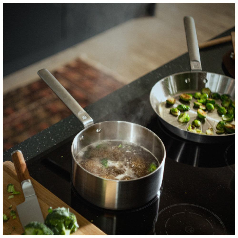 Ківш Fiskars Norden без покриття 2,5 л (1067638)