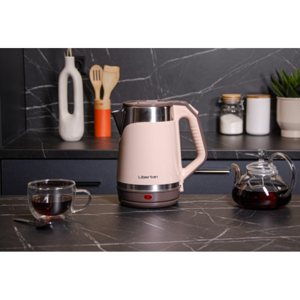 Електрочайник Liberton LEK-6823