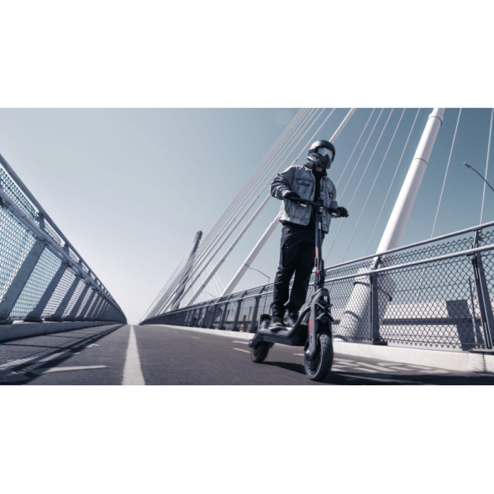 Електросамокат Segway-Ninebot GT3 E, чорний