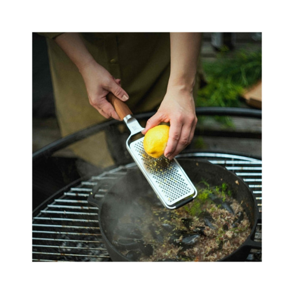 Терка Fiskars Norden дрібна (1065245)