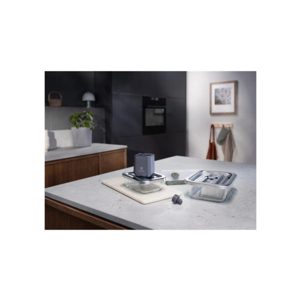 Вакууматор Electrolux EVFKA1