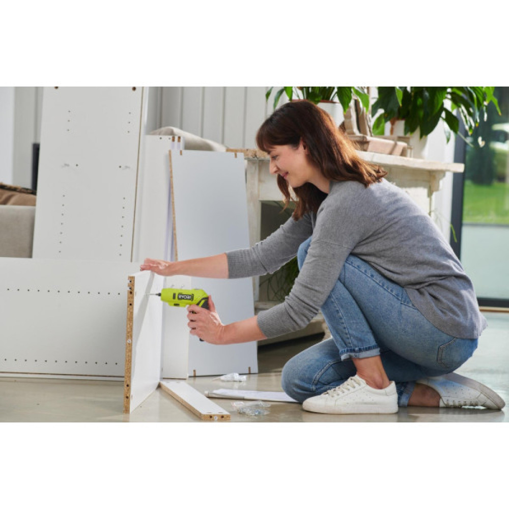 Викрутка акумуляторна Ryobi USB Lithium RSDP4-120G 4В 1х2А·год 5Нм 200об·хв поворотне руків'я 0.35кг