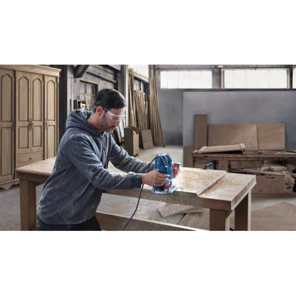 Фрезер Bosch Professional GOF 130 1300Вт цанга 6 та 8мм 11000-28000об·хв 3.5кг