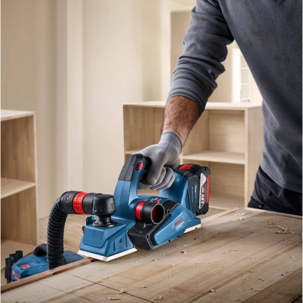 Рубанок акумуляторний Bosch Professional GHO 185-LI 18В 82мм стругання до 2.6мм паз до 9мм без АКБ та ЗП