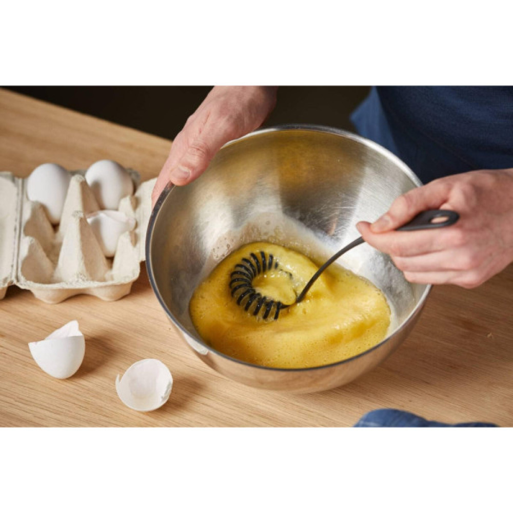 Вінчик Fiskars Essential спіральний 35,5 см (1065596)