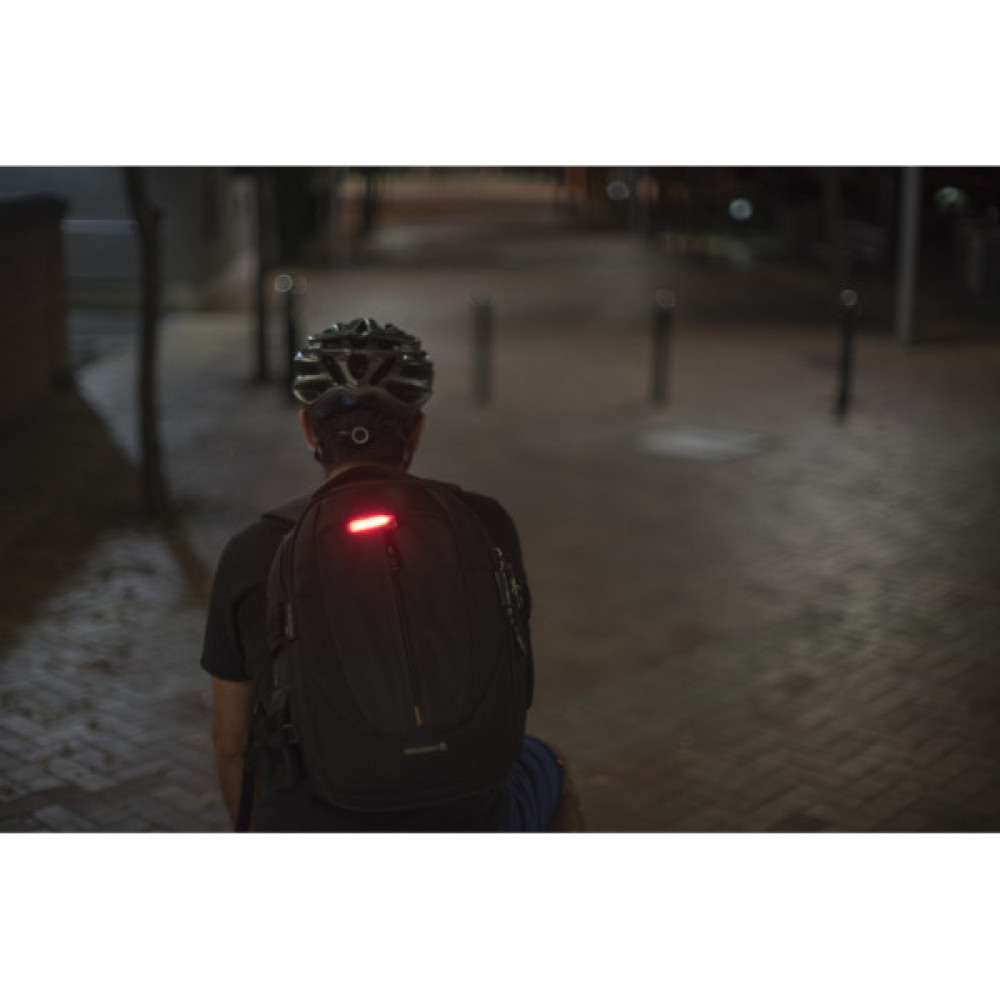 Задня велофара Knog Plus Rear 20 Lumens Translucent (12143)