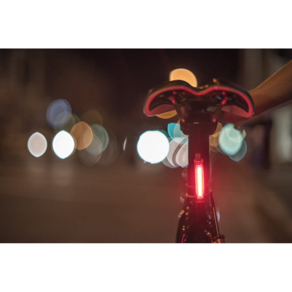 Задня велофара Knog Plus Rear 20 Lumens Translucent (12143)