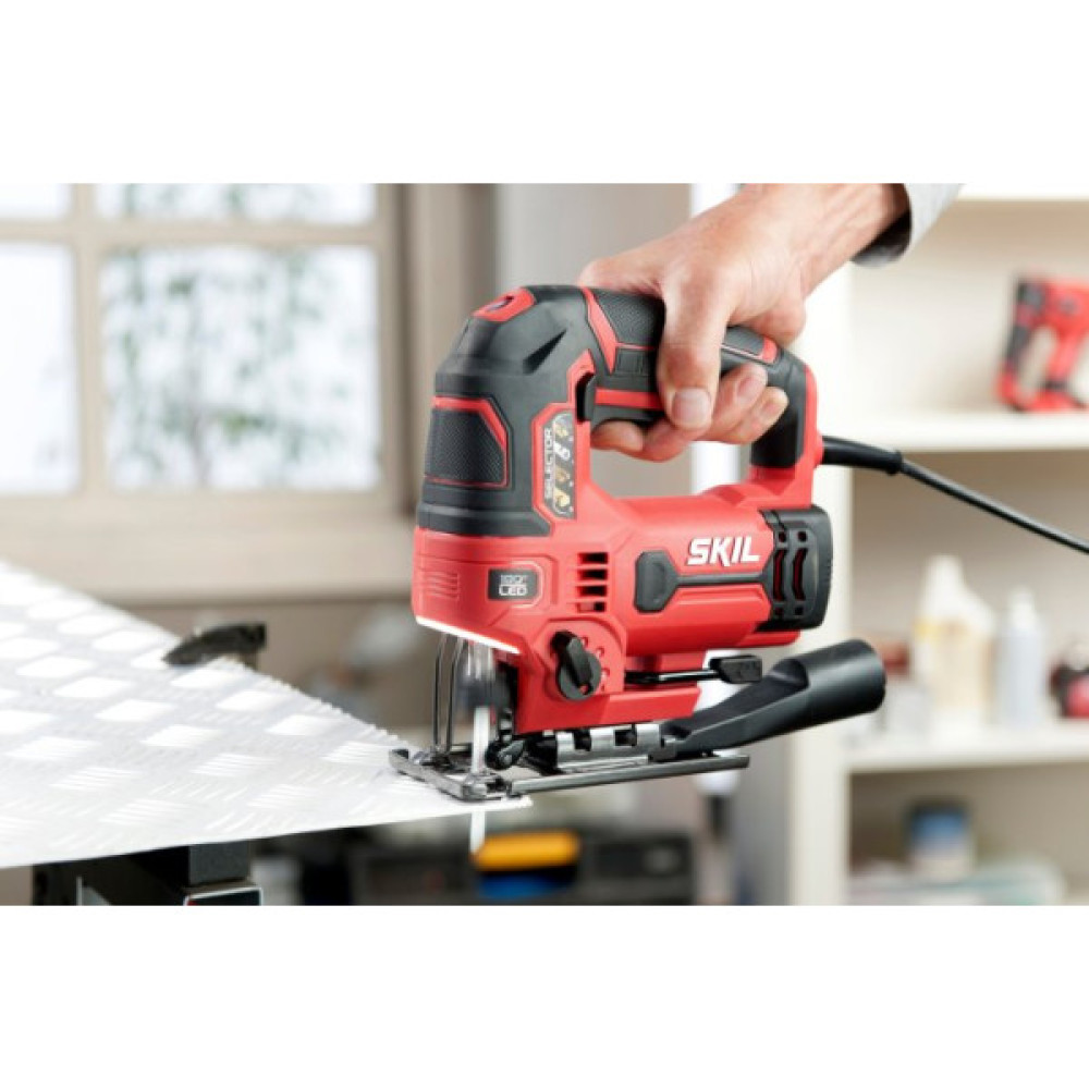 Лобзик SKIL 4531 GA 680Вт 3200хід/хв хід 23мм 2.1кг