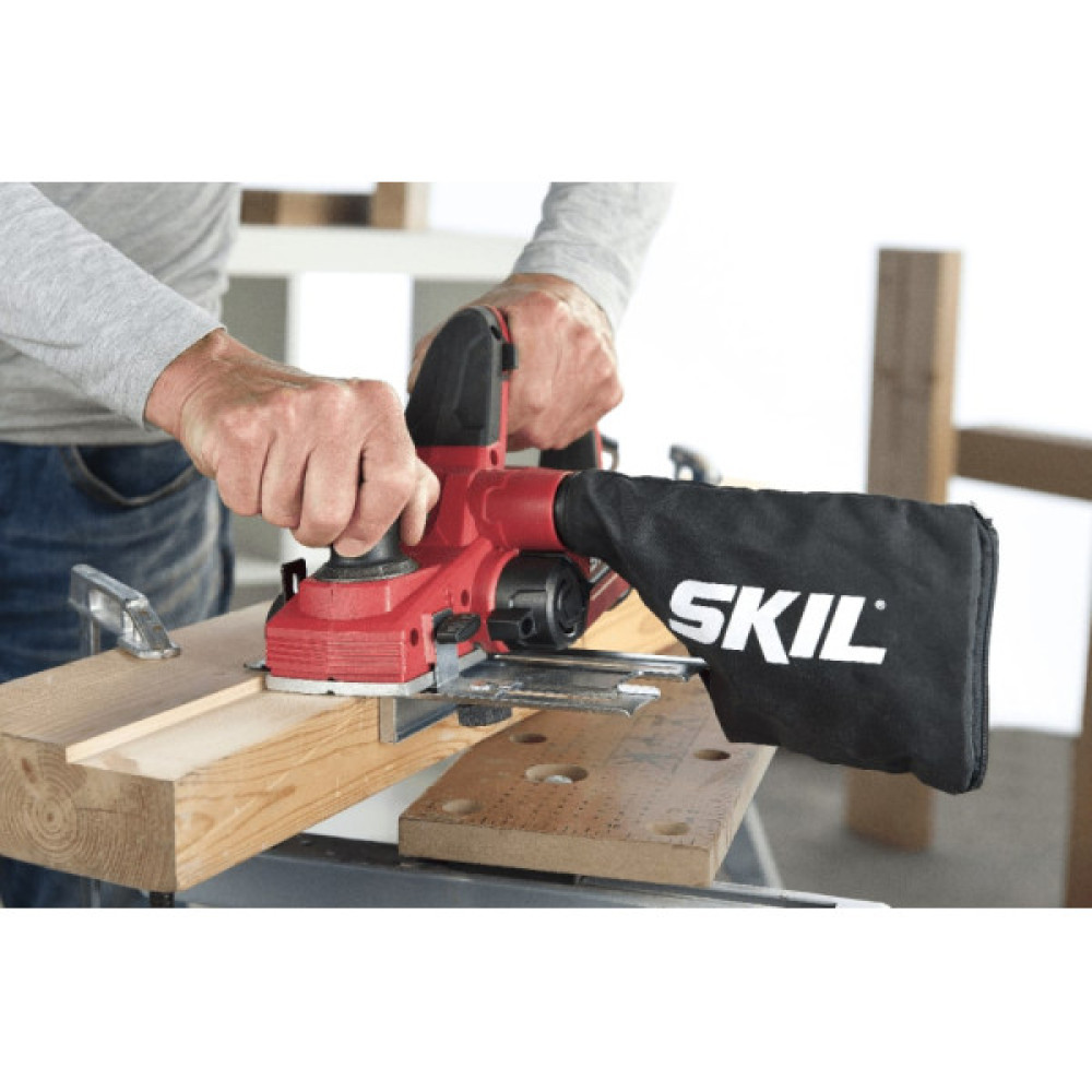 Рубанок SKIL 1590 AA 710Вт 82мм стругання до 2мм 2.6кг