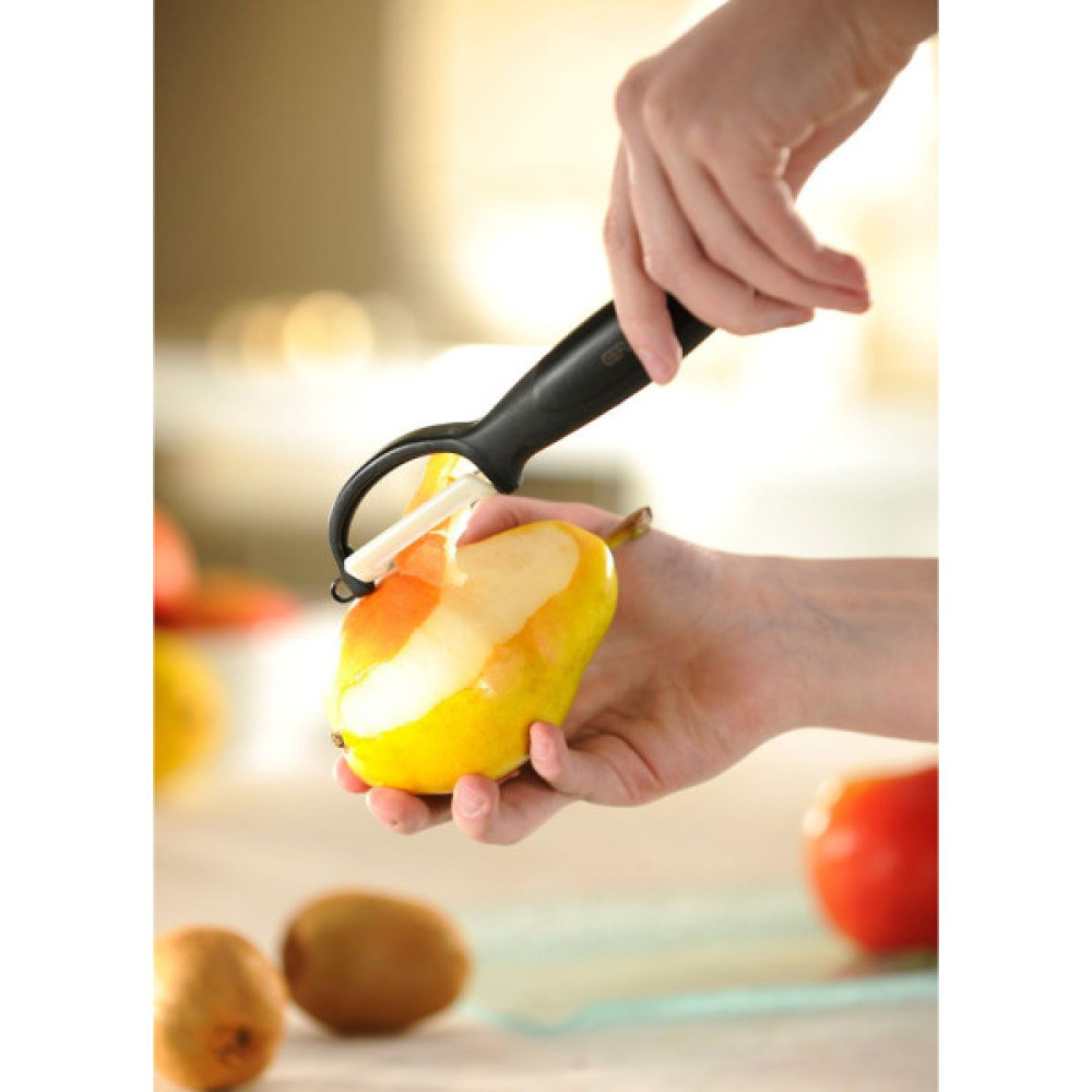 Овочечистка Gefu Ceramo з вертикальним керамічним лезом (12770)