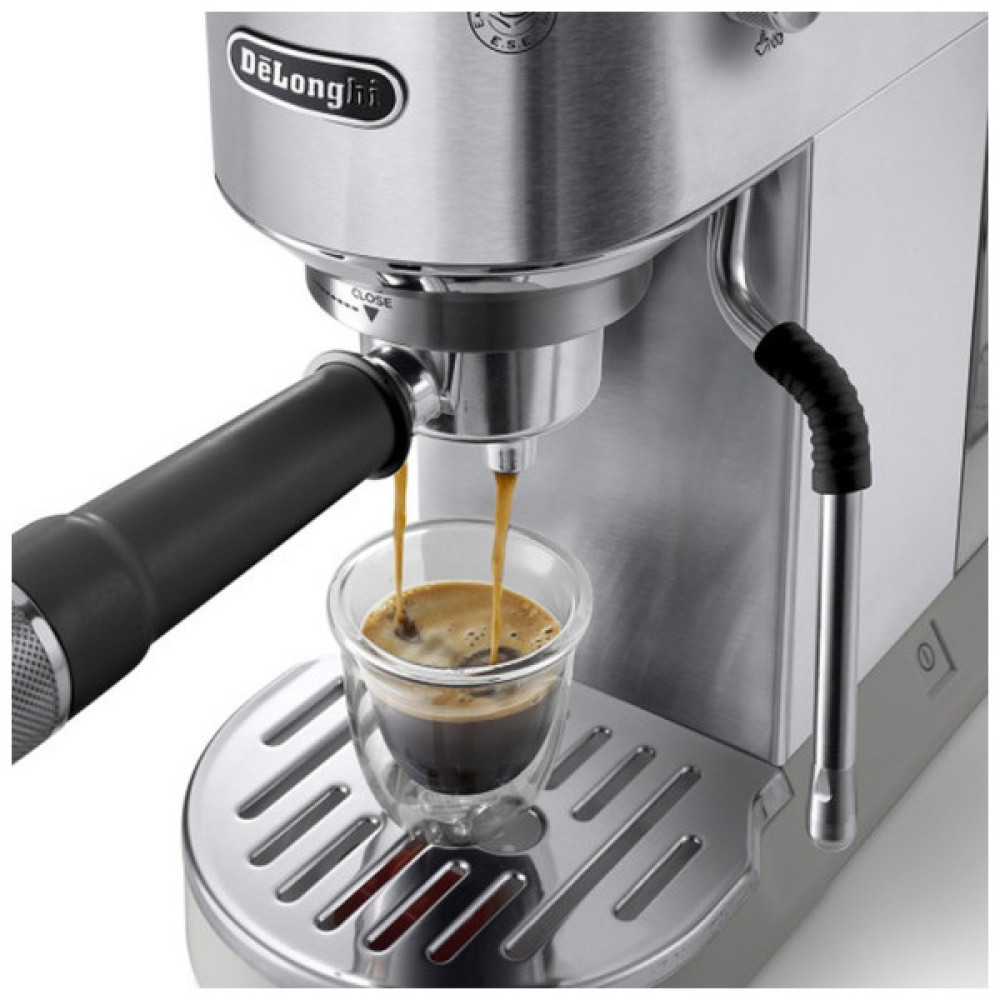 Ріжкова кавоварка еспресо DeLonghi EC 890.M