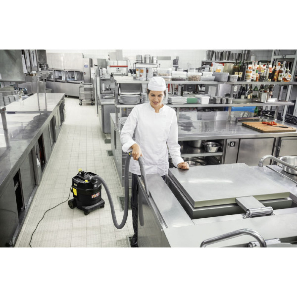 Пилосос професійний Karcher Go!Further NT 22/1 Ap L Re!Plast 1300Вт 249мБар контейнер 22л вологе/сухе прибирання  5.7кг