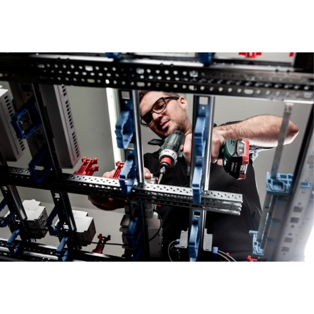 Шурупокрут-дриль акумуляторний Metabo PowerMaxx SB 12 Set 12В 2x2А·год 17·40Нм 0-360·0-1400об/хв 1.1кг