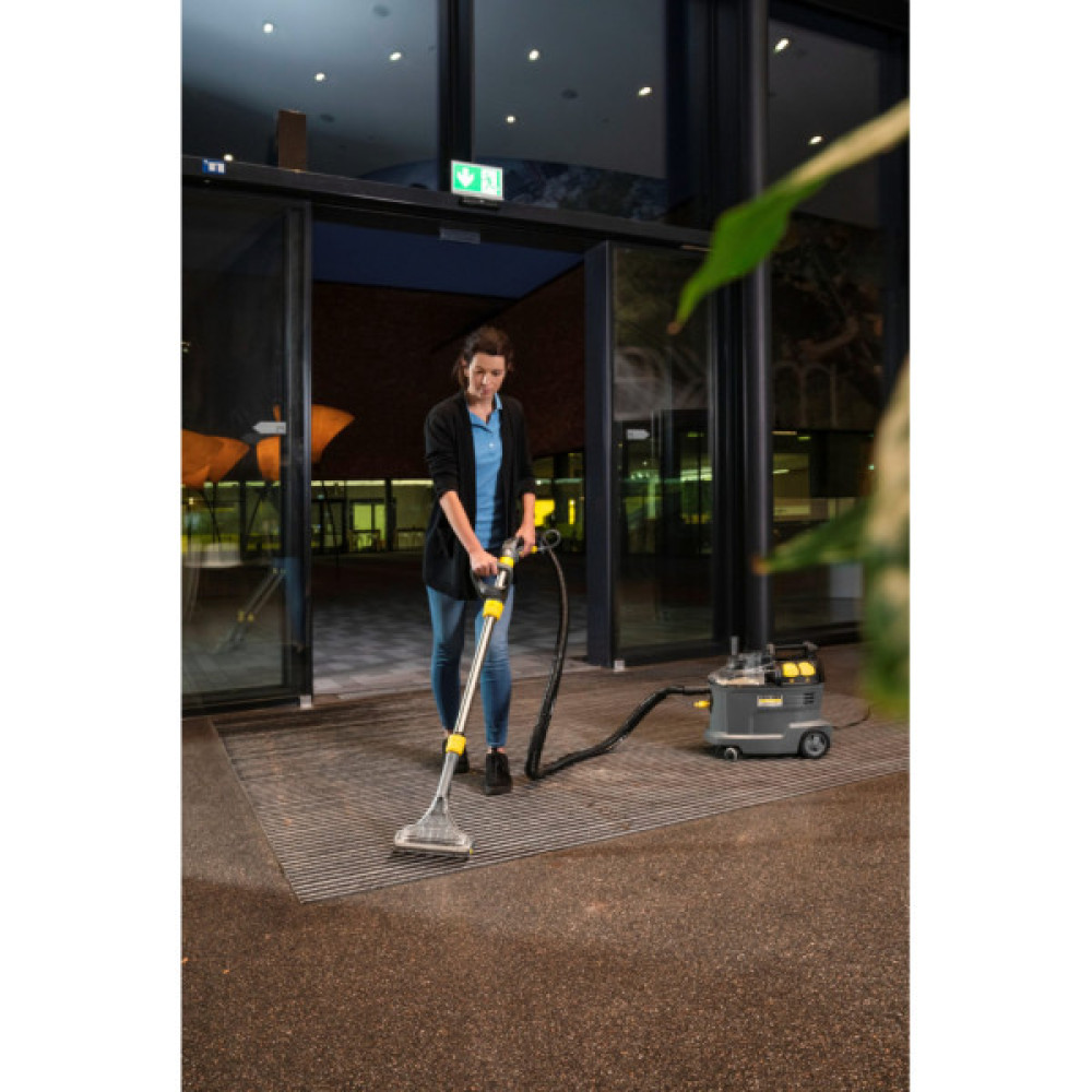 Пилосос Karcher Puzzi 8/1 Adv (1.100-241.0)