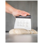 Шкребок кондитерський KitchenAid Universal 15,2 х 11,5 х 2,6 см чорний (KQG050OHOBE) Шкребок кондитерський KitchenAid Universal 15,2 х 11,5 х 2,6 см чорний (KQG050OHOBE)