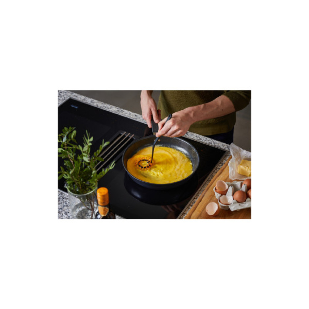 Вінчик Fiskars Functional Form спіральний (1014438)