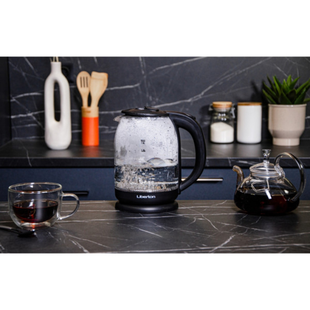 Електрочайник Liberton LEK-6808