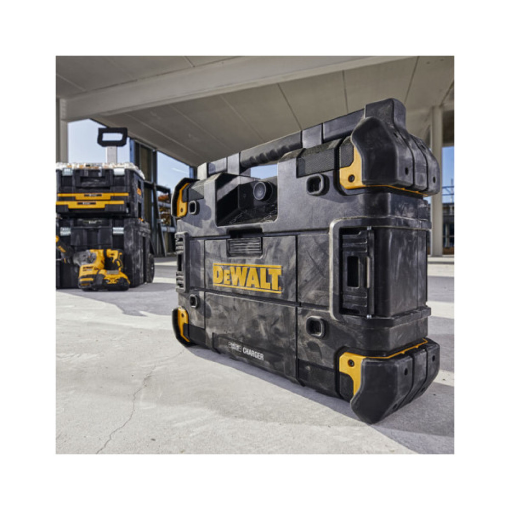 Зарядний пристрій для акумуляторів інструменту DeWALT TSTAK connect 10.8V, 12V, 18V, 54V, радіоприймач, bluetooth (DWST1-81078)